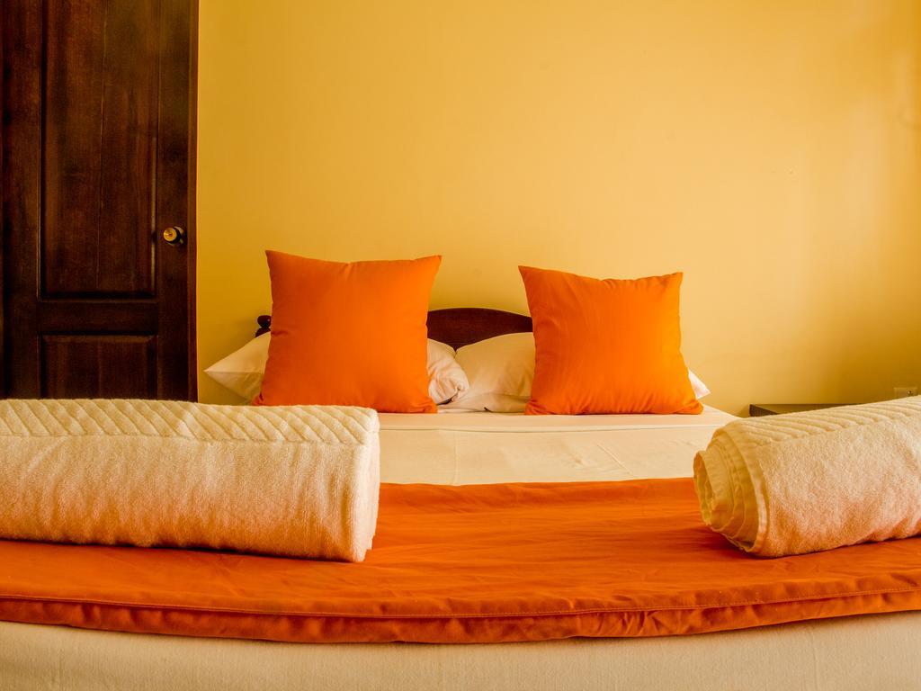Aronka Homestay Kandy Kültér fotó