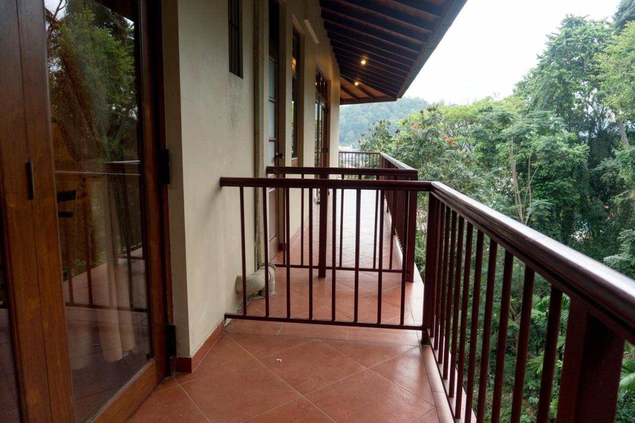 Aronka Homestay Kandy Kültér fotó